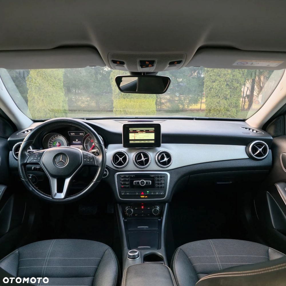 Mercedes-Benz GLA 220 d 4Matic 7G-DCT AMG Line - 37