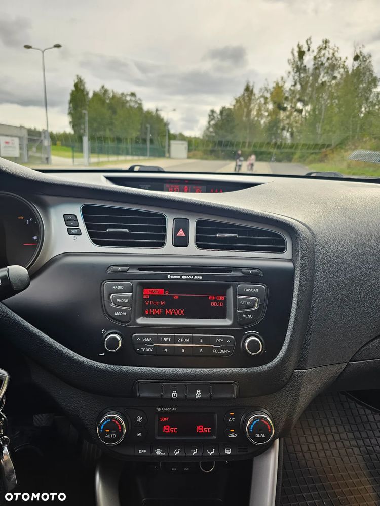 Kia Ceed 1.6 GDI L - 11