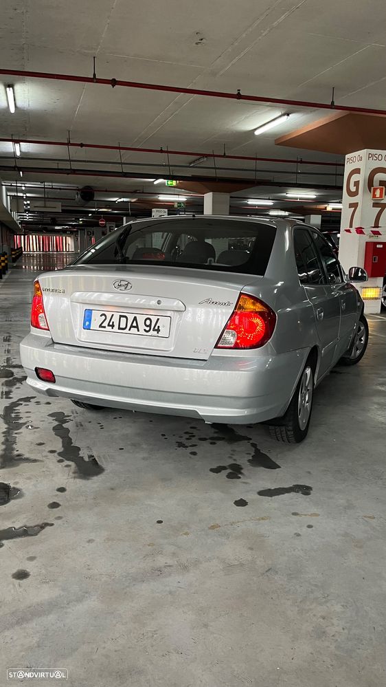 Hyundai Accent 1.3i GLS - 2
