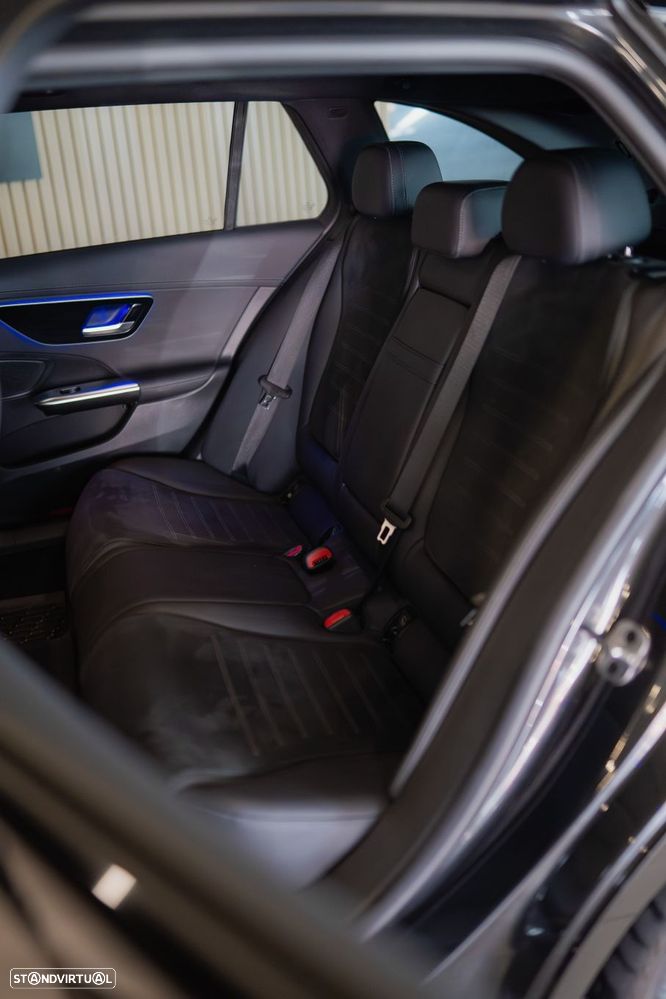 Mercedes-Benz C 300 e AMG Line - 25