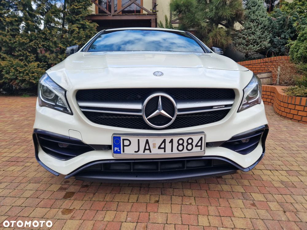 Mercedes-Benz CLA - 4