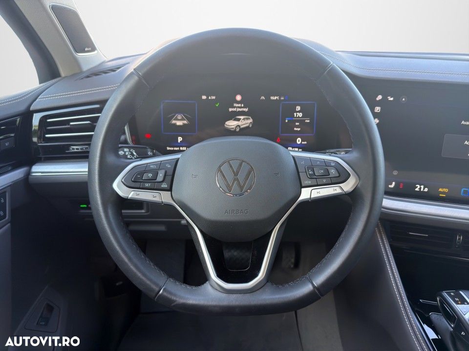 Volkswagen Touareg - 15