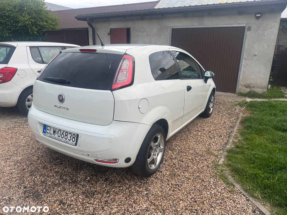 Fiat Punto 1.4 Easy S&S - 4