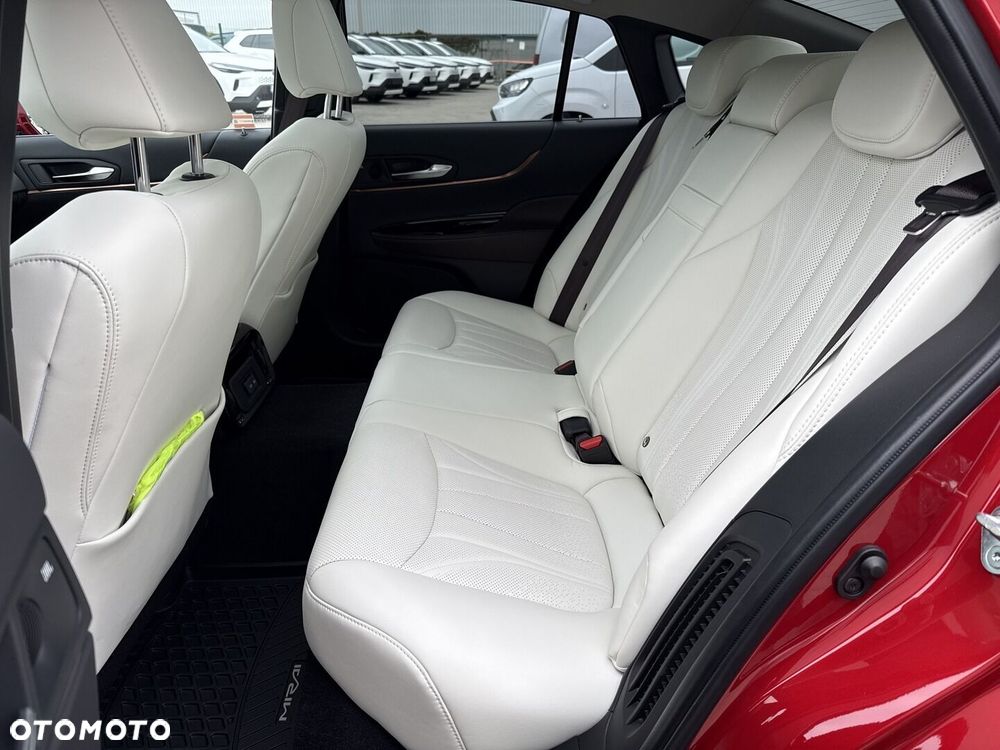 Toyota Mirai - 12
