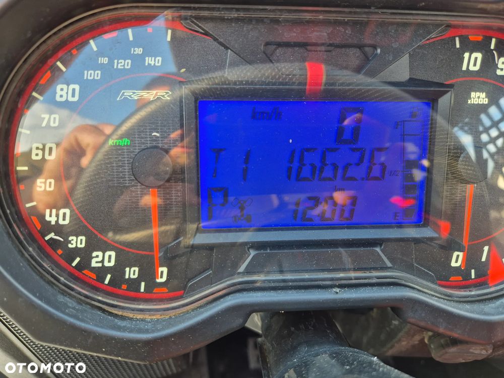 Polaris RZR - 6