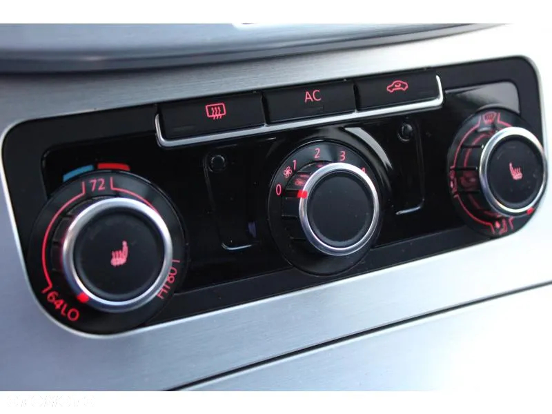 Volkswagen Passat CC 2.0 TSI DSG - 11
