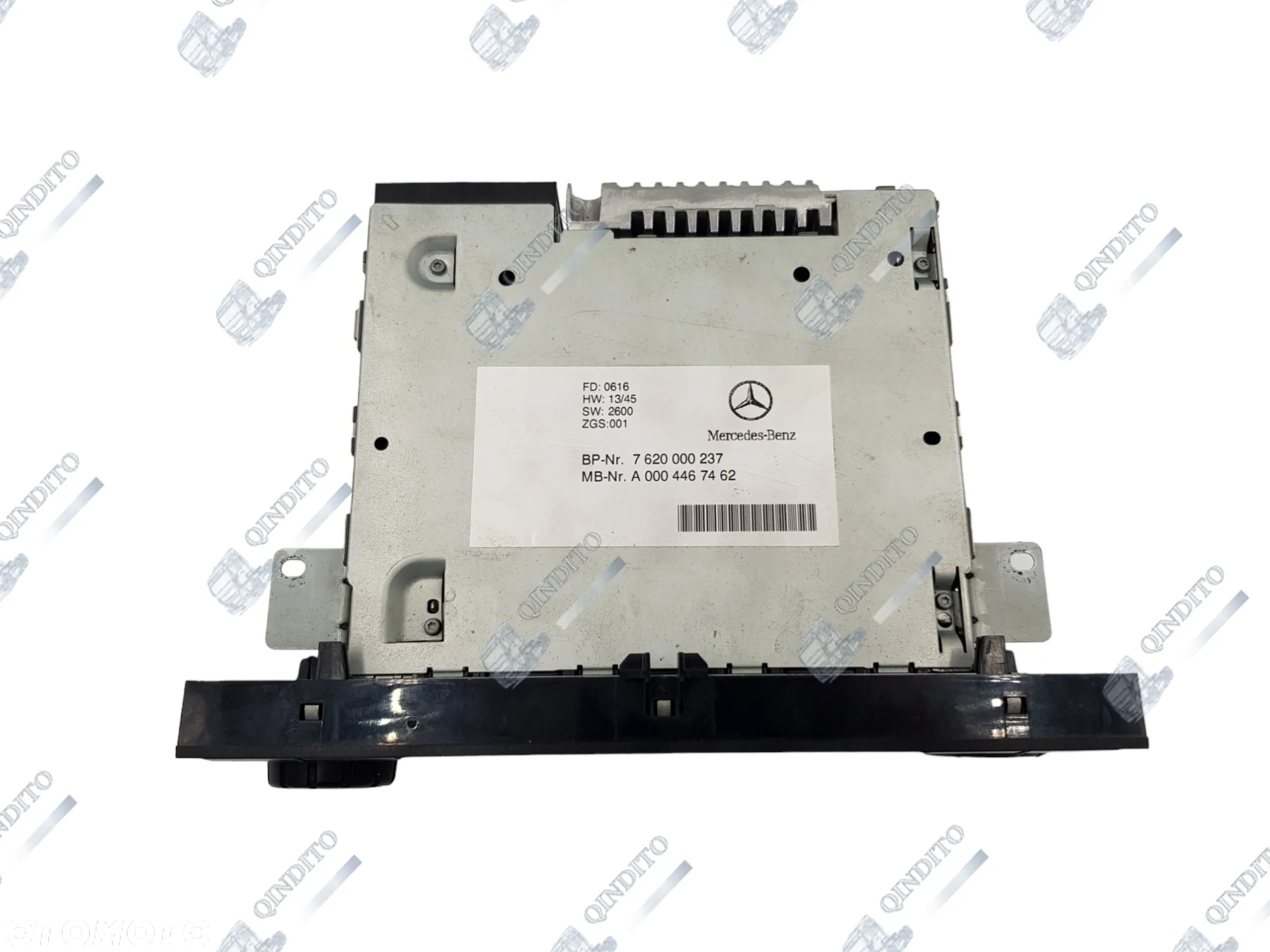 RADIO CD MERCEDES ACTROS MP4 A0004467462 - 2