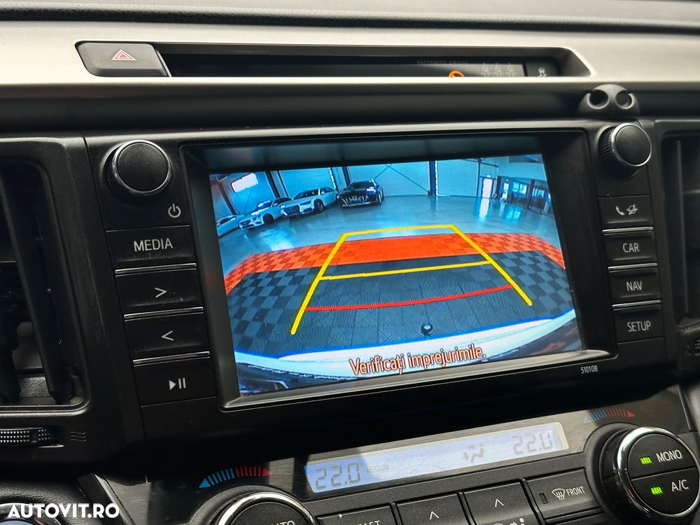 Toyota RAV4 - 18