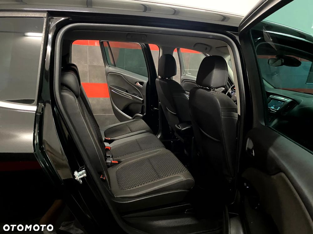 Opel Zafira 1.4 T Cosmo EcoFLEX S&S - 19