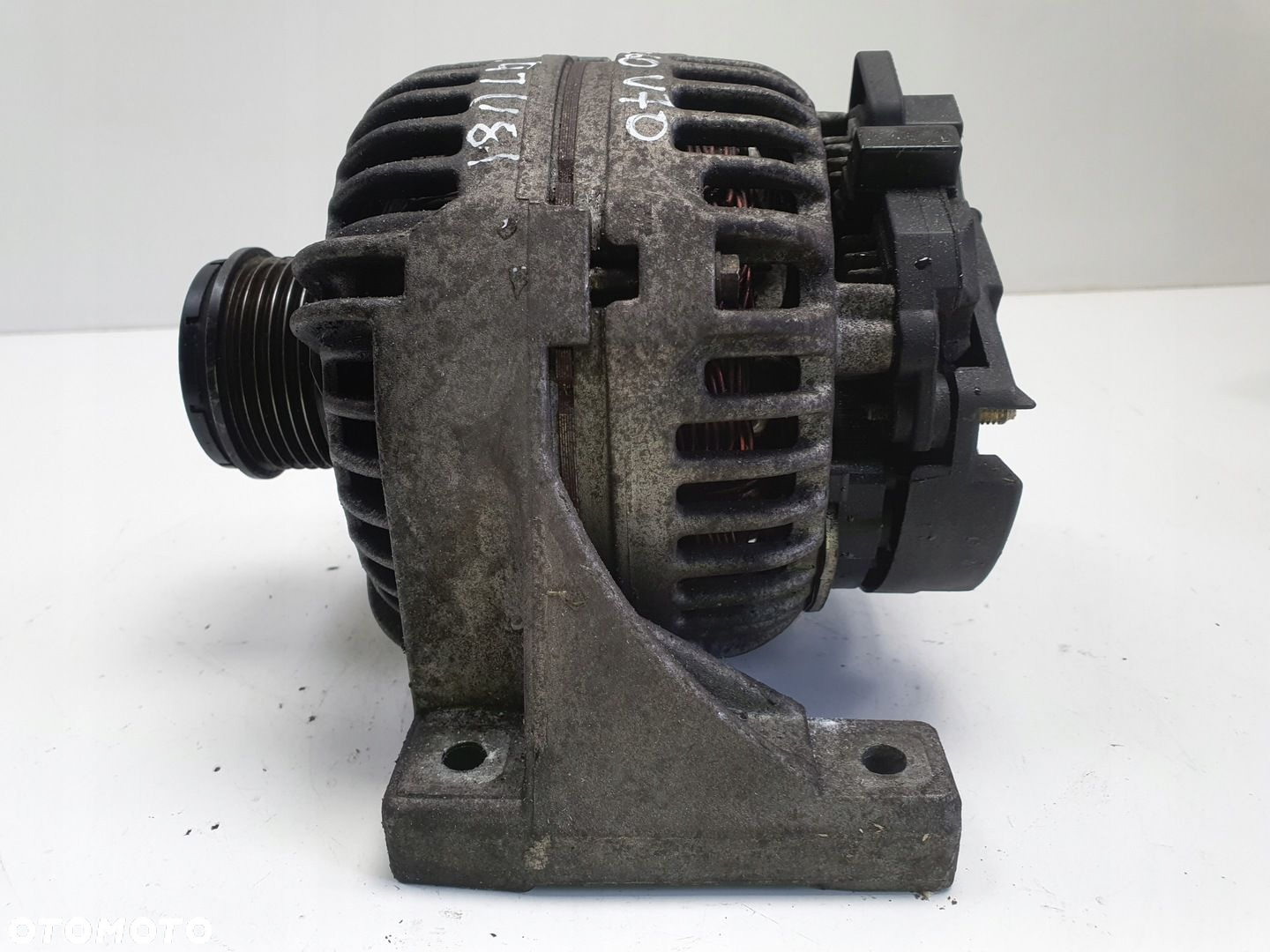 Volvo S60 V70 2.4 T ALTERNATOR bosch - 6