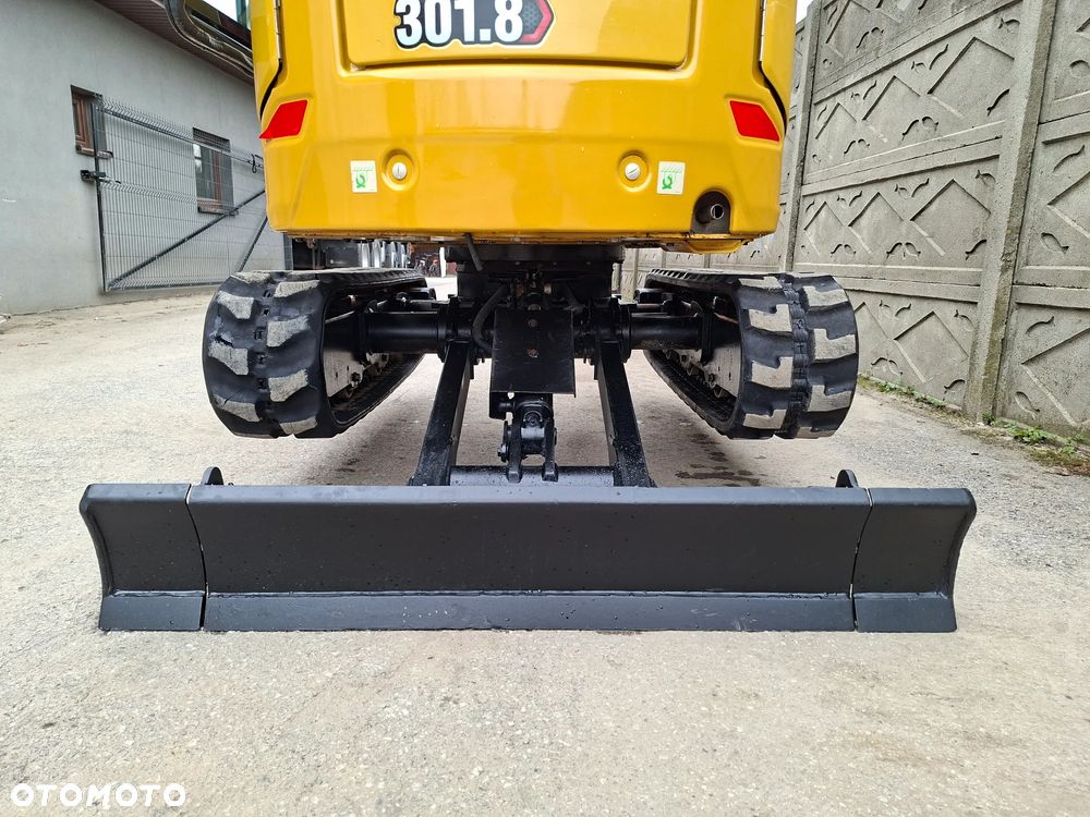 Caterpillar 301.8 05A Powertilt klimatyzacja radio - 25