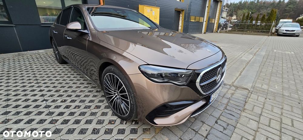 Mercedes-Benz Klasa E - 9