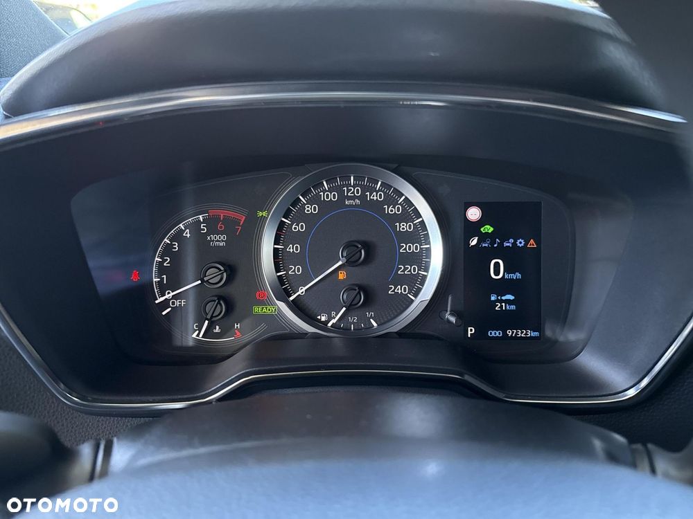 Toyota Corolla 1.8 Hybrid Comfort - 17
