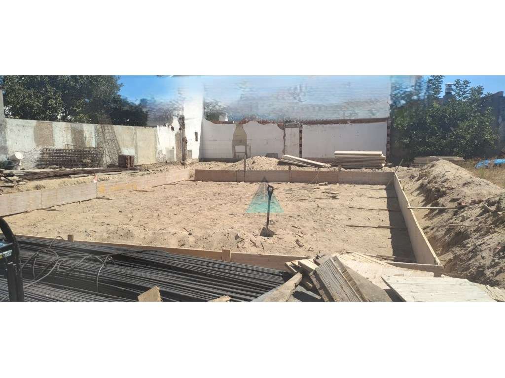 Moradia Geminada em Construção | Foros de Amora - Grande imagem: 2/23