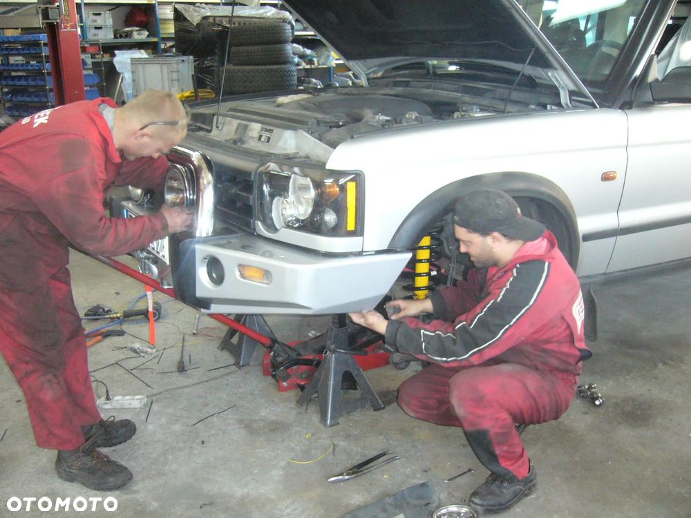 Land Rover Discovery - 34