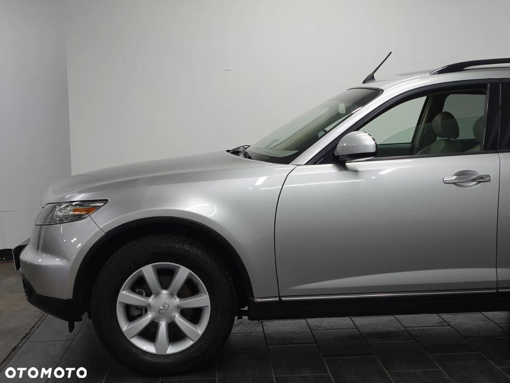 Infiniti FX FX35 - 17
