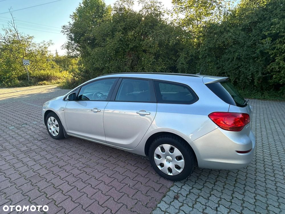 Opel Astra 1.6 Sports Tourer - 21