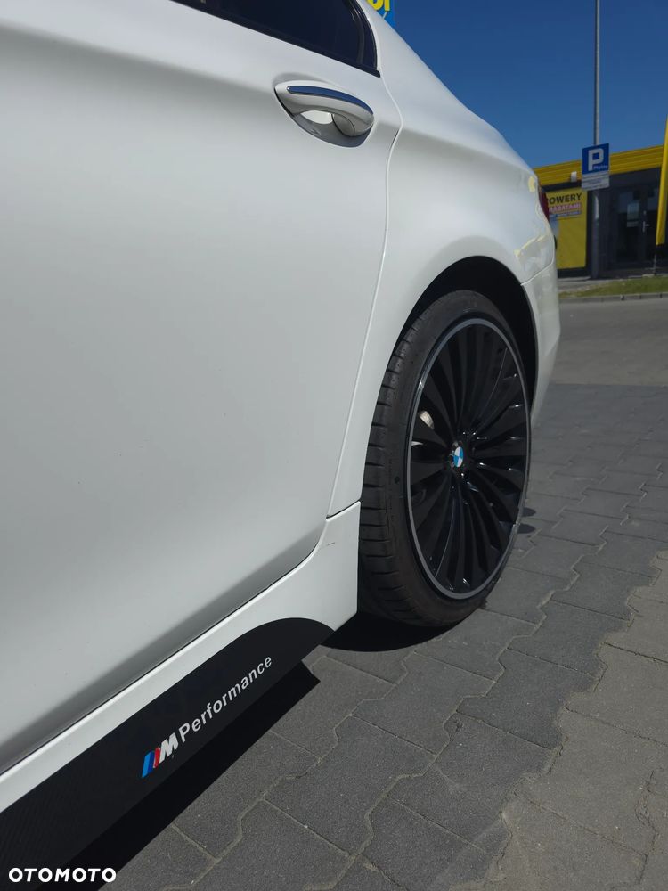 BMW Seria 5 535i xDrive - 13
