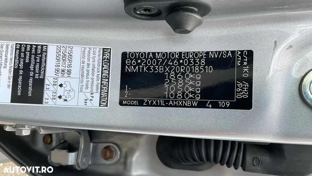 Toyota C-HR 1.8 HSD 122 CP 4x2 CVT Core - 38