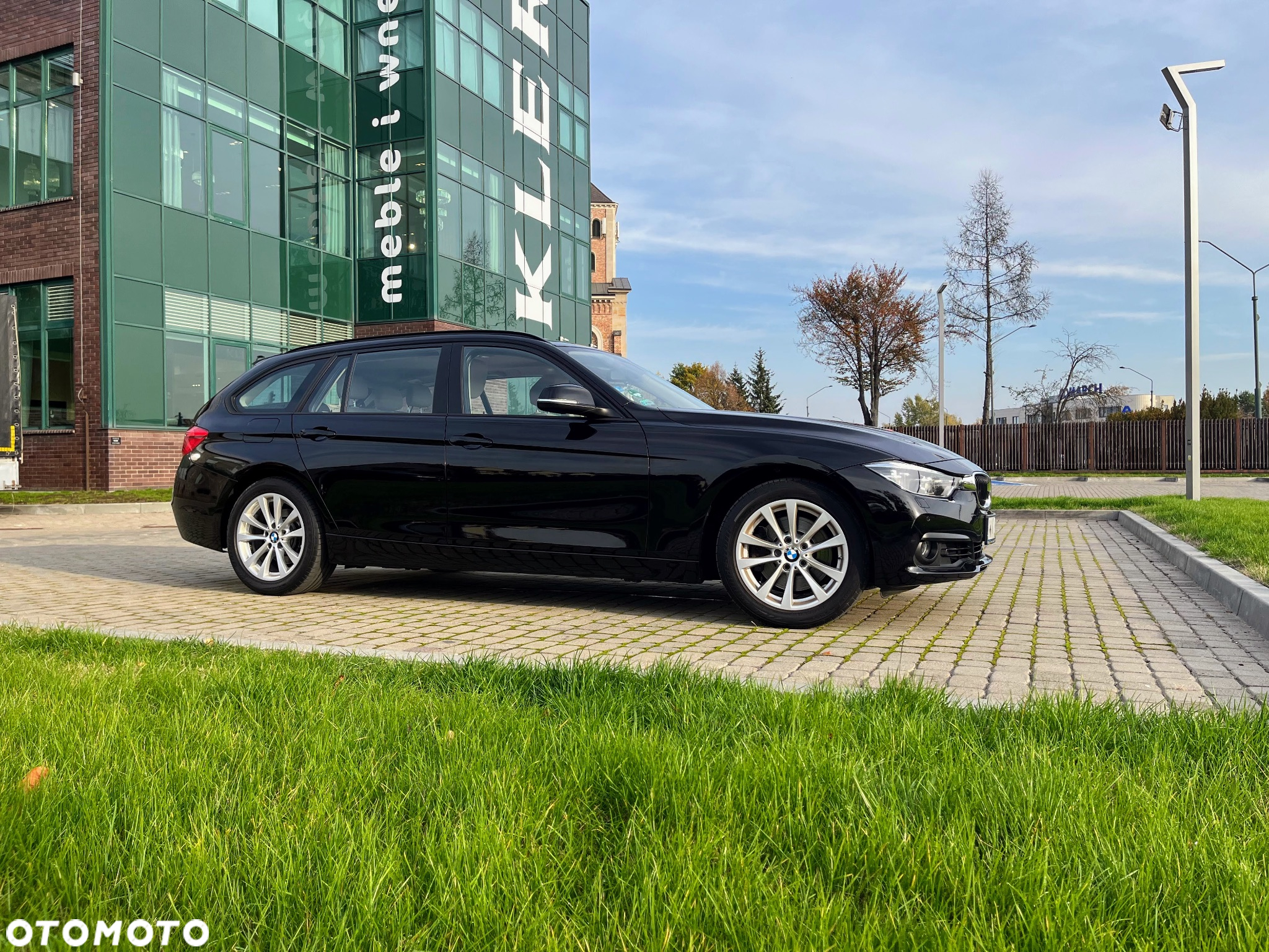 BMW Seria 3 330i xDrive Advantage - 5