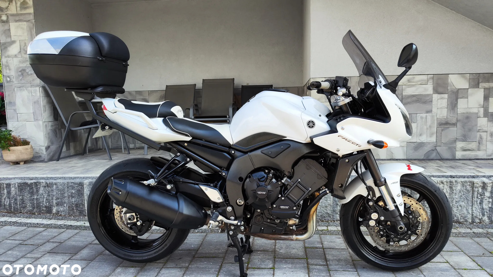 Yamaha FZS - 2