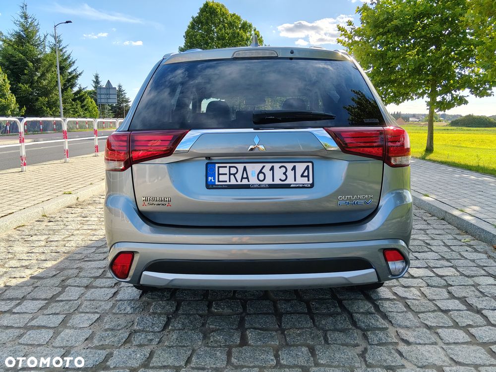 Mitsubishi Outlander 2.0 4WD - 14