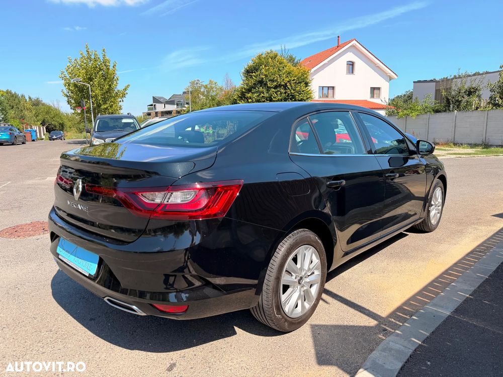 Renault Megane TCe 140 GPF EDC Equilibre - 11