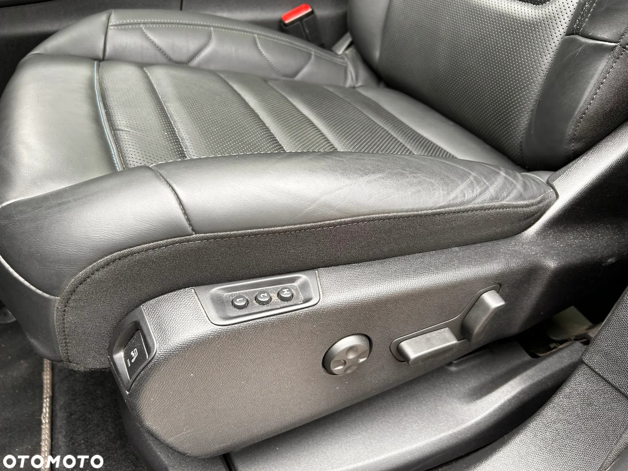 Citroën C5 Aircross 1.6 PureTech Shine EAT8 - 13