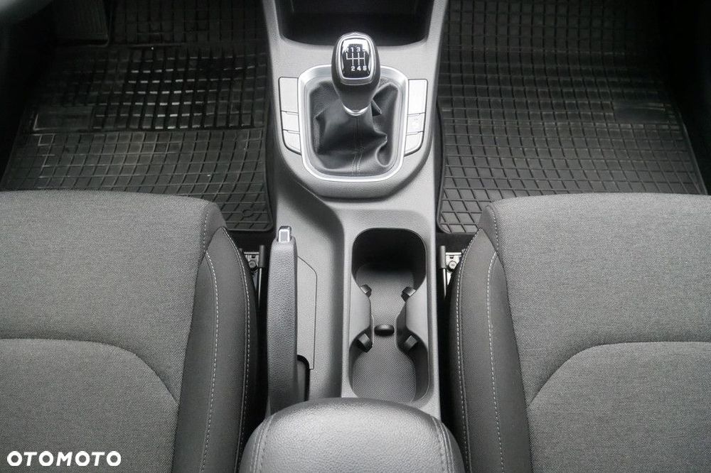 Hyundai i30 1.5 DPI Comfort - 11