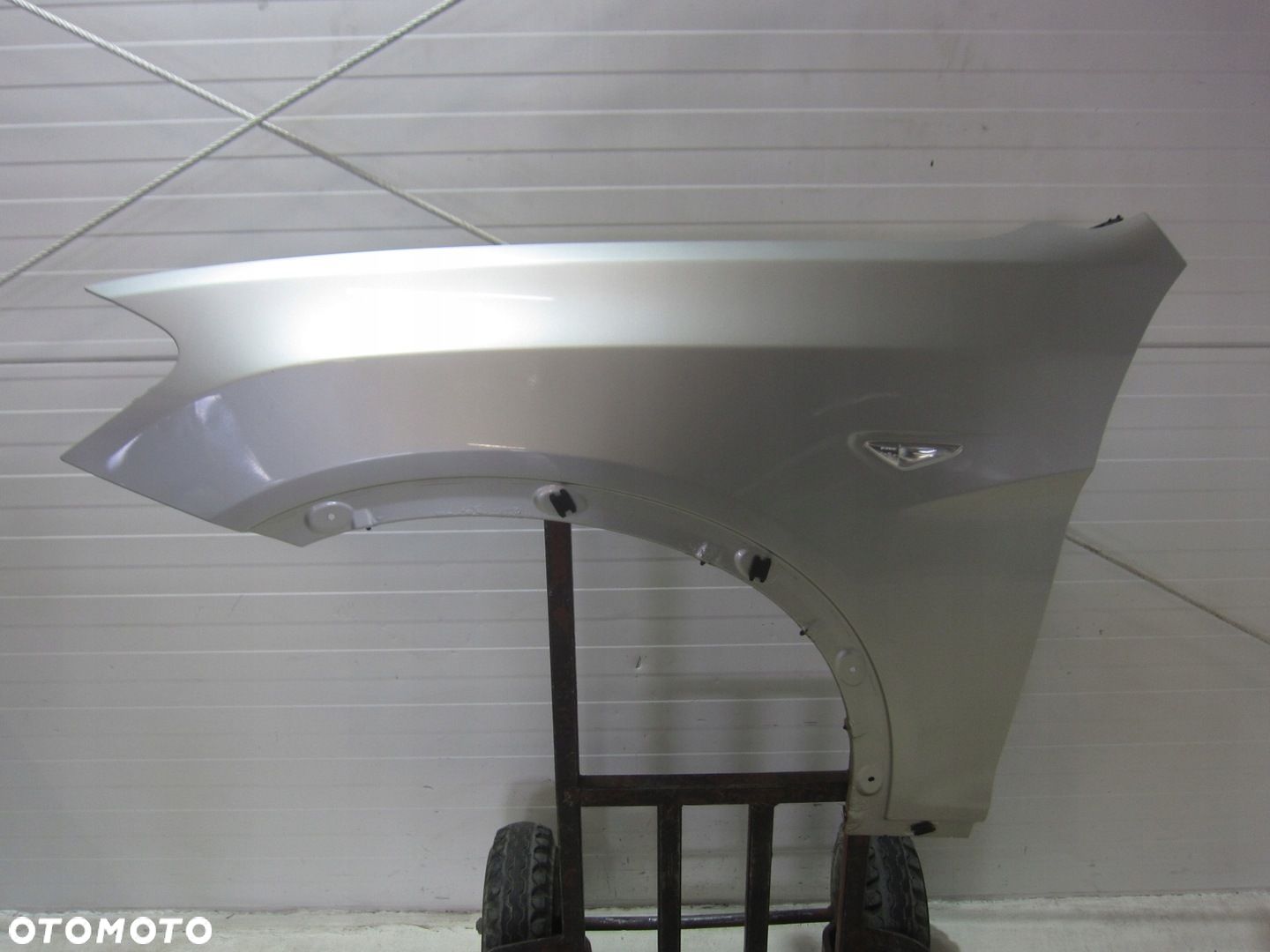 BMW X3 F25 X4 F26 A14/7 MINERALSILBER A14 BŁOTNIK LEWY PRZEDNI PRZÓD - 1