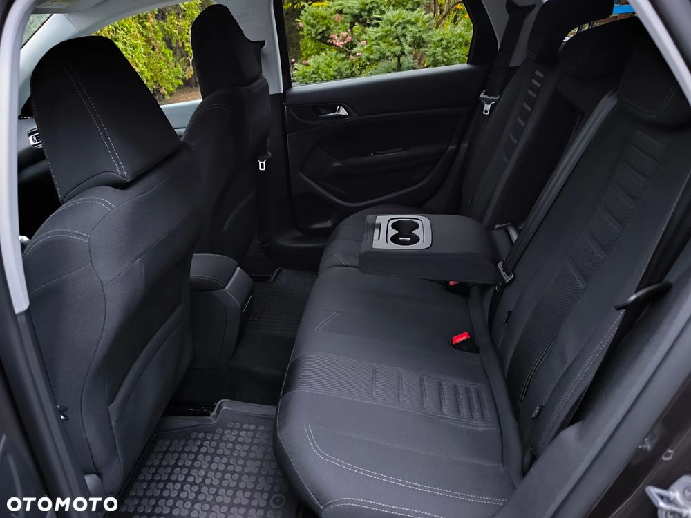 Peugeot 308 SW e-HDi 115 Stop & Start Allure - 13