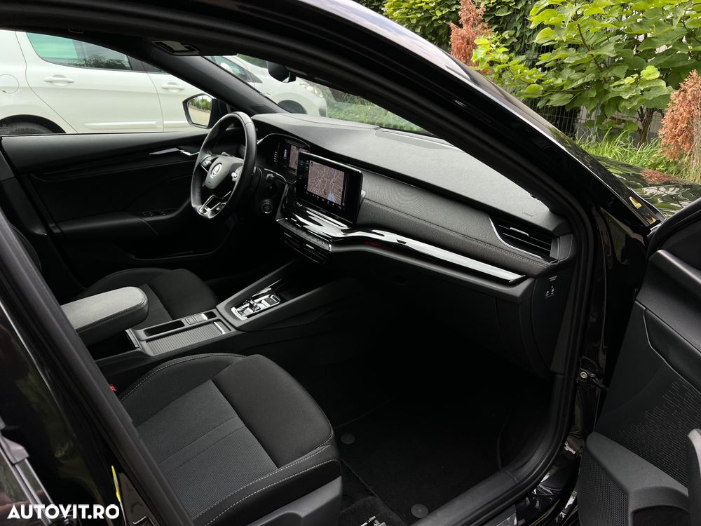 Skoda Octavia 2.0 TDI DSG Sportline - 6