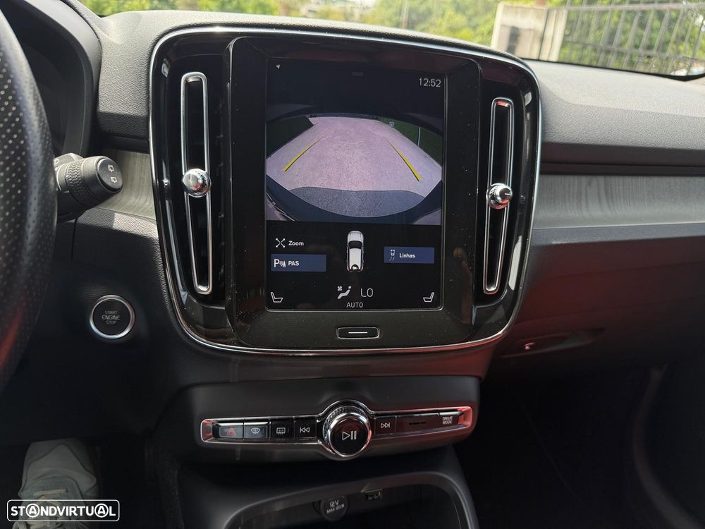 Volvo XC 40 2.0 D3 Inscription AWD Geartronic - 12