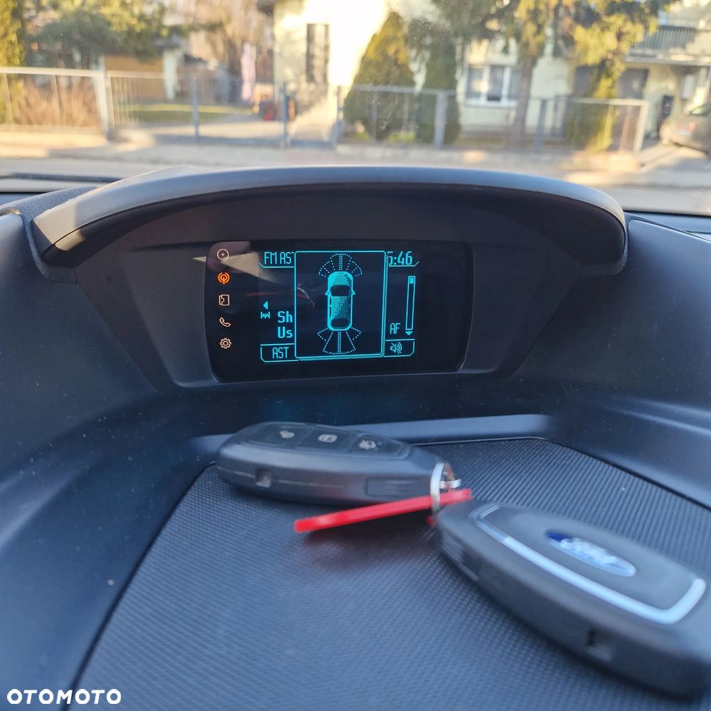 Ford Kuga 2.0 TDCi 4x4 Titanium - 13