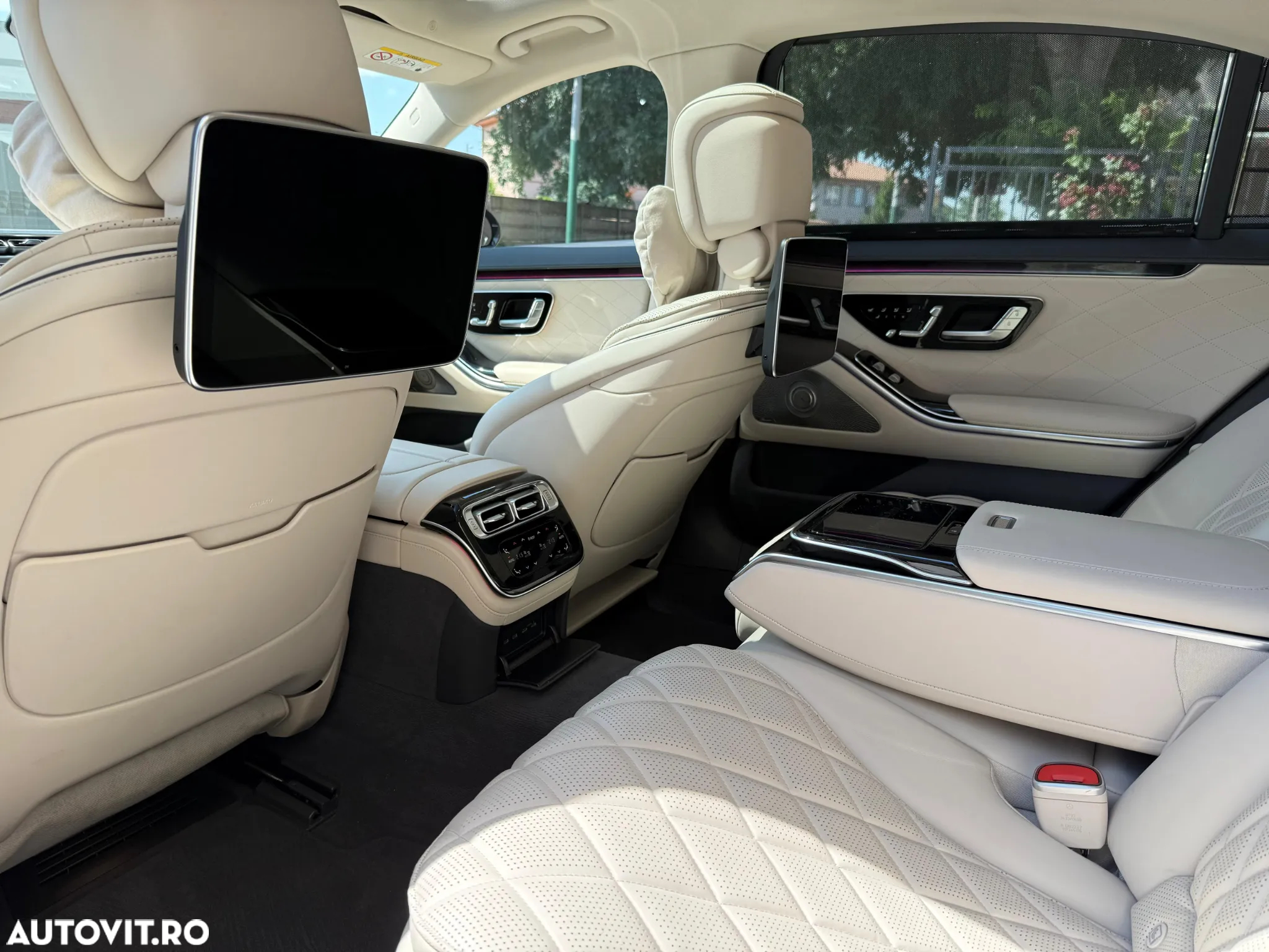 Mercedes-Benz S 400 d 4MATIC Long Aut - 11