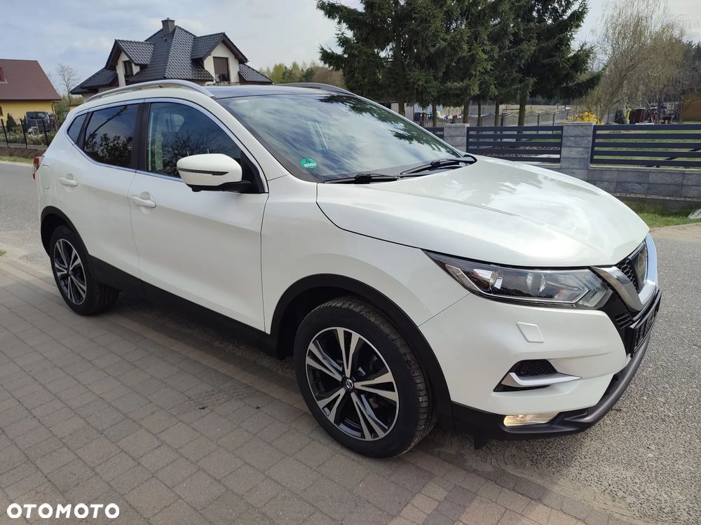Nissan Qashqai 1.6 DIG-T 360 - 1
