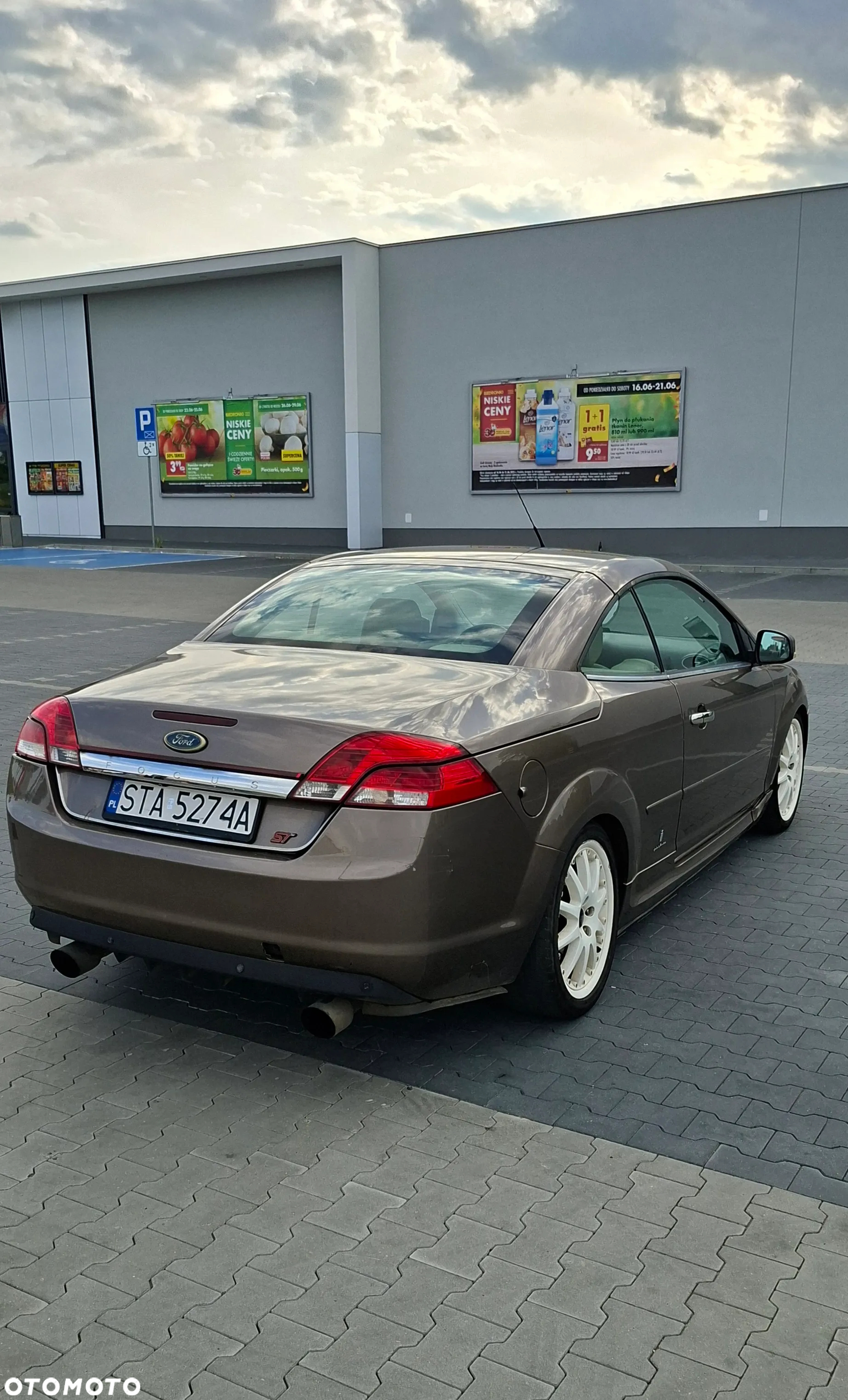 Ford Focus Coupe-Cabriolet 2.0 TDCi DPF Titanium - 16