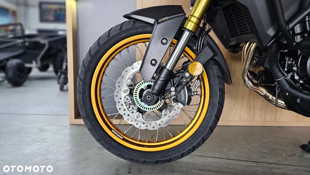 VOGE 525DSX - 8