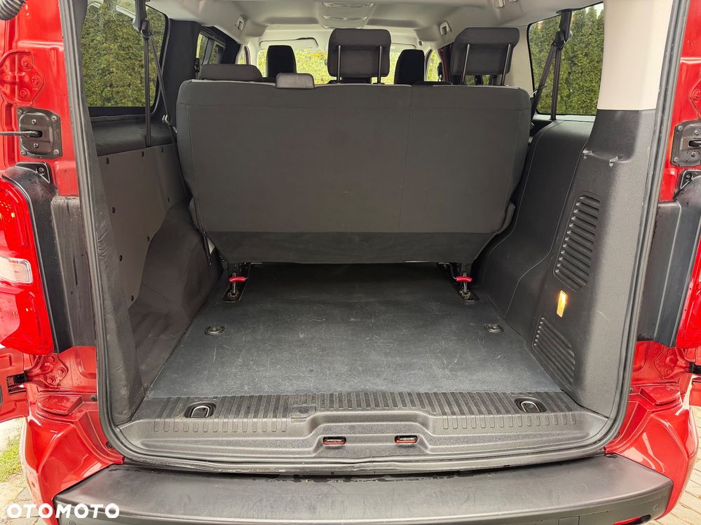 Peugeot Traveller 1.6 BlueHDi Long Business - 17