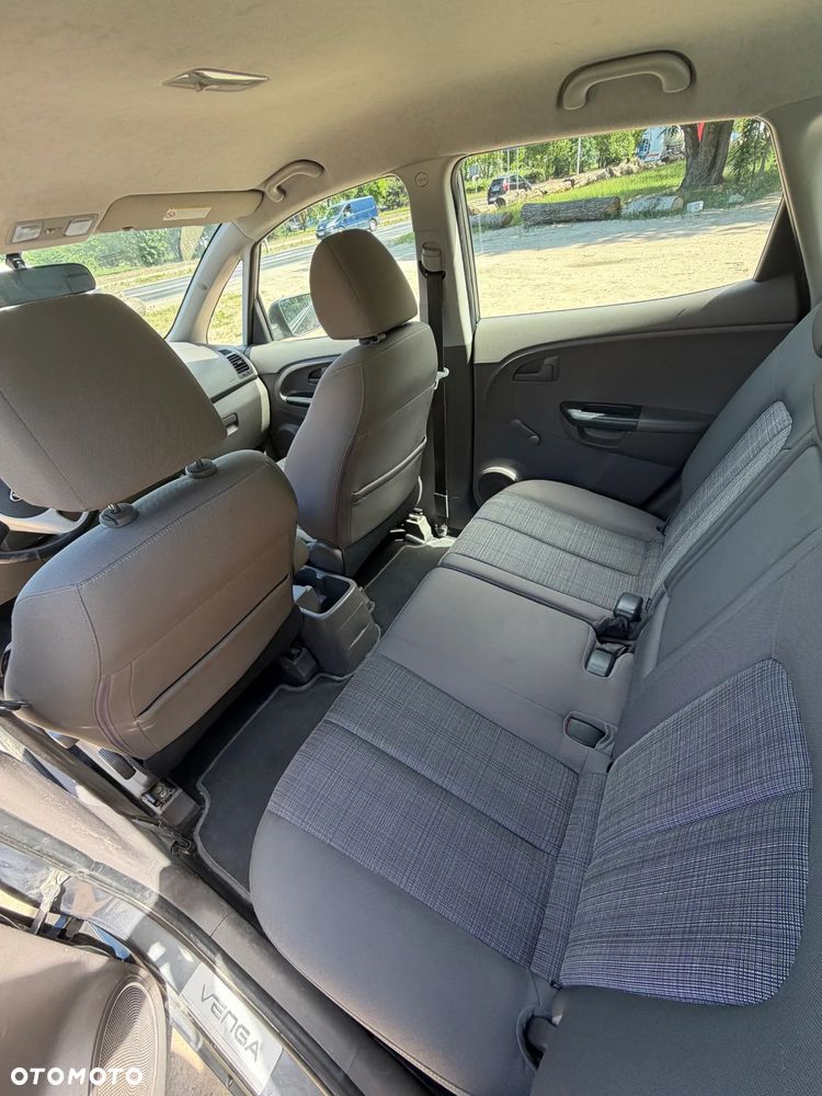Kia Venga 1.6 M - 10