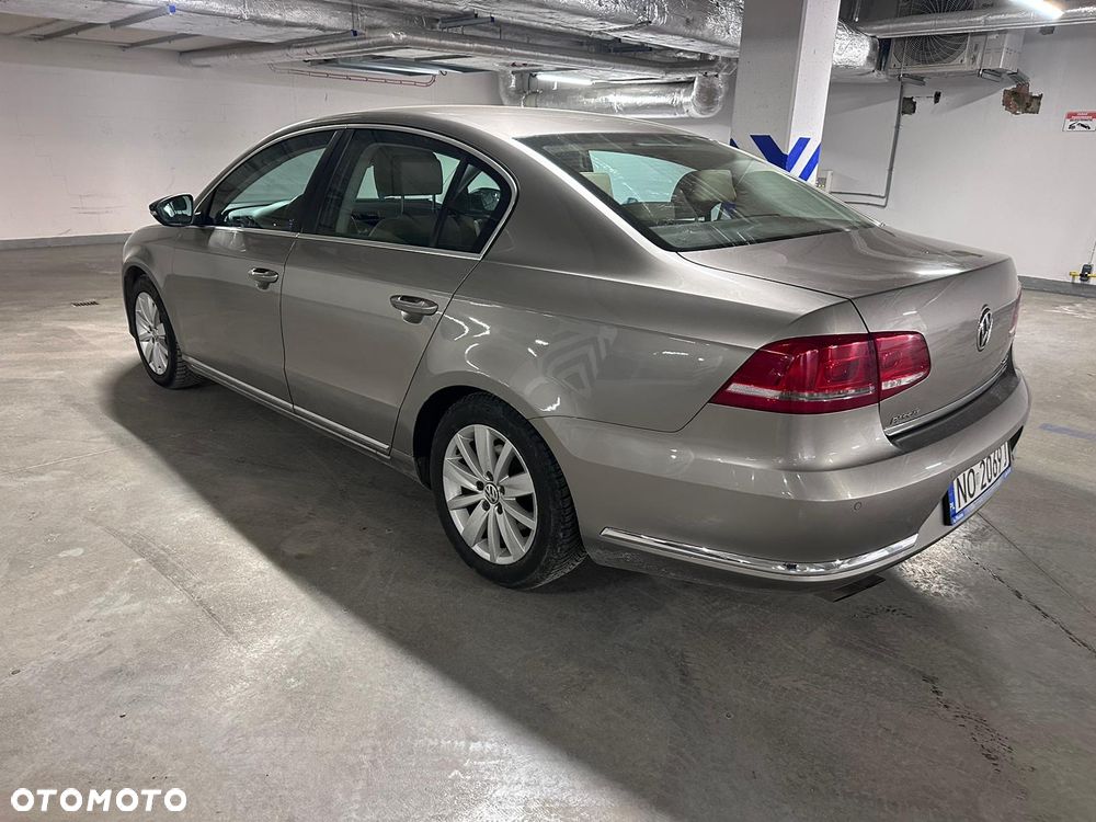 Volkswagen Passat 2.0 TDI Comfortline - 4