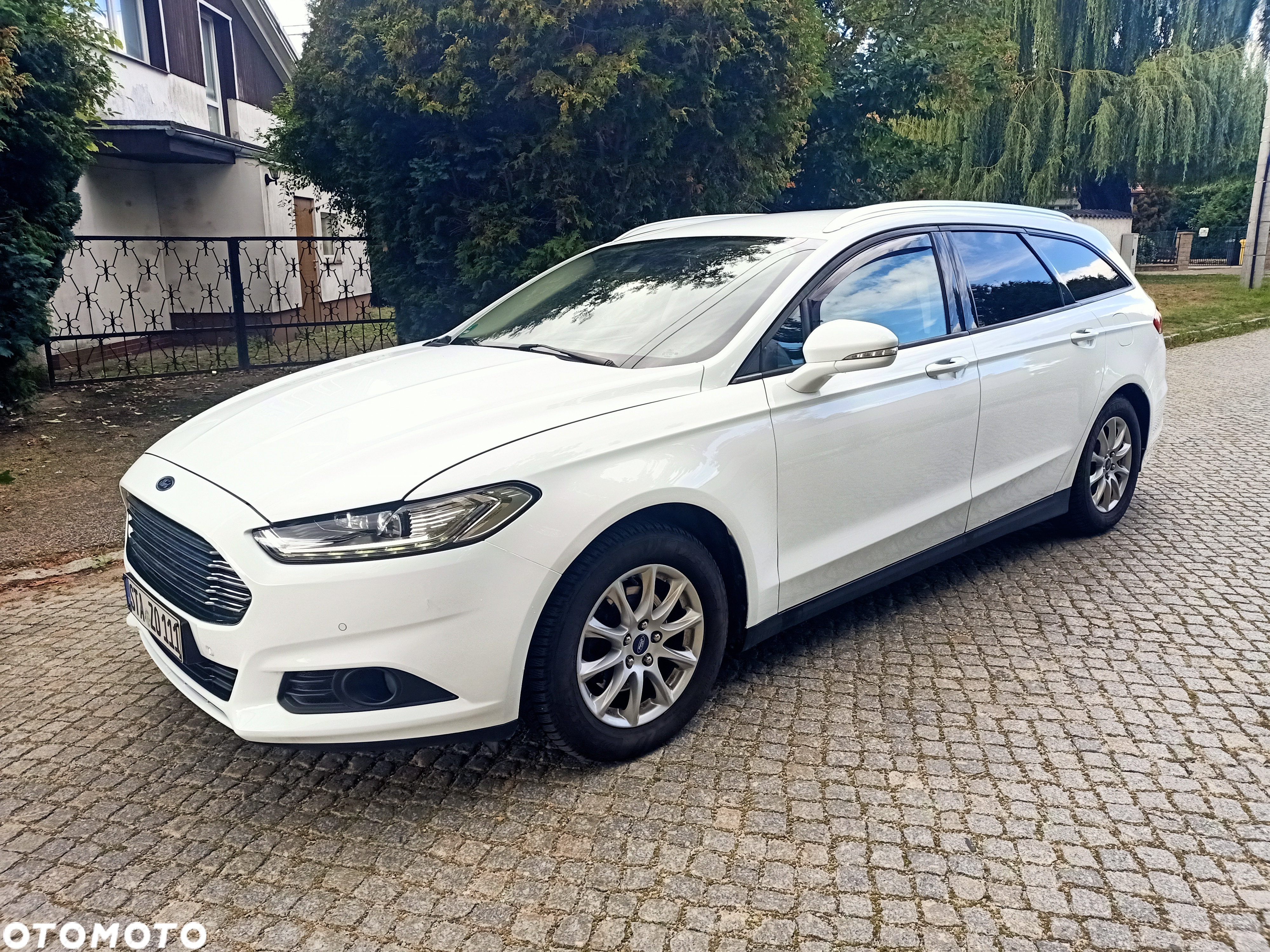 Ford Mondeo - 12