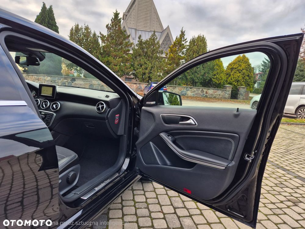 Mercedes-Benz Klasa A 200 CDI (BlueEFFICIENCY) Style - 37