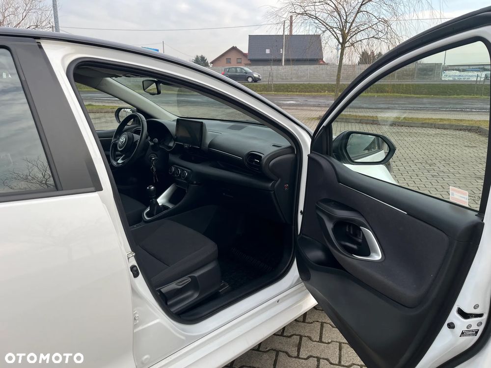 Toyota Yaris 1.5 Style - 24