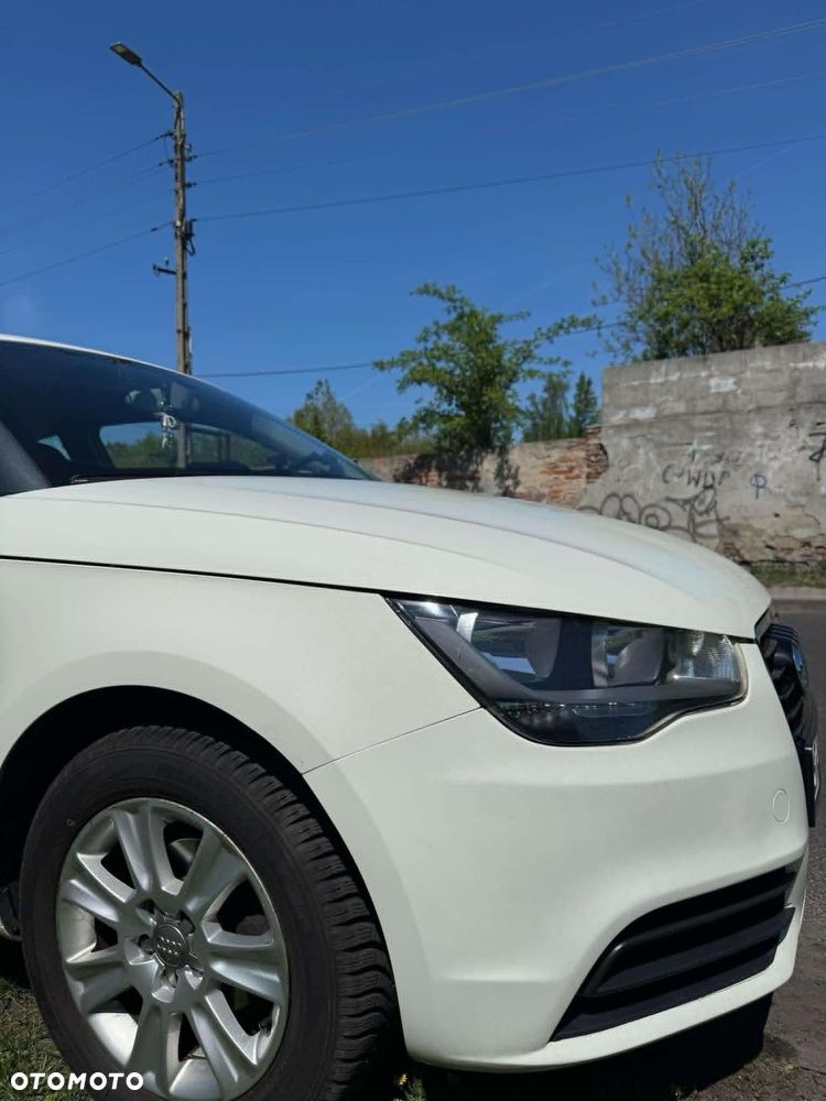 Audi A1 3-drzwiowe 1.2 TFSI Ambition - 3