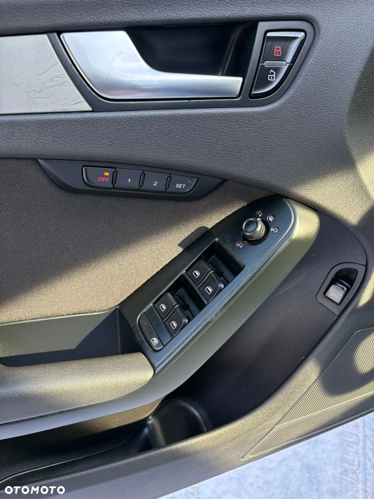 Audi A4 Avant 2.0 TDI DPF multitronic Ambiente - 16