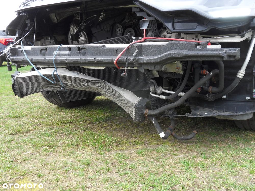 Audi A6 Avant 35 TDI S tronic design - 9