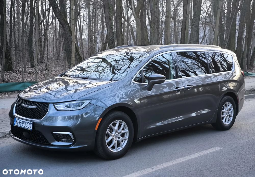 Chrysler Pacifica - 7