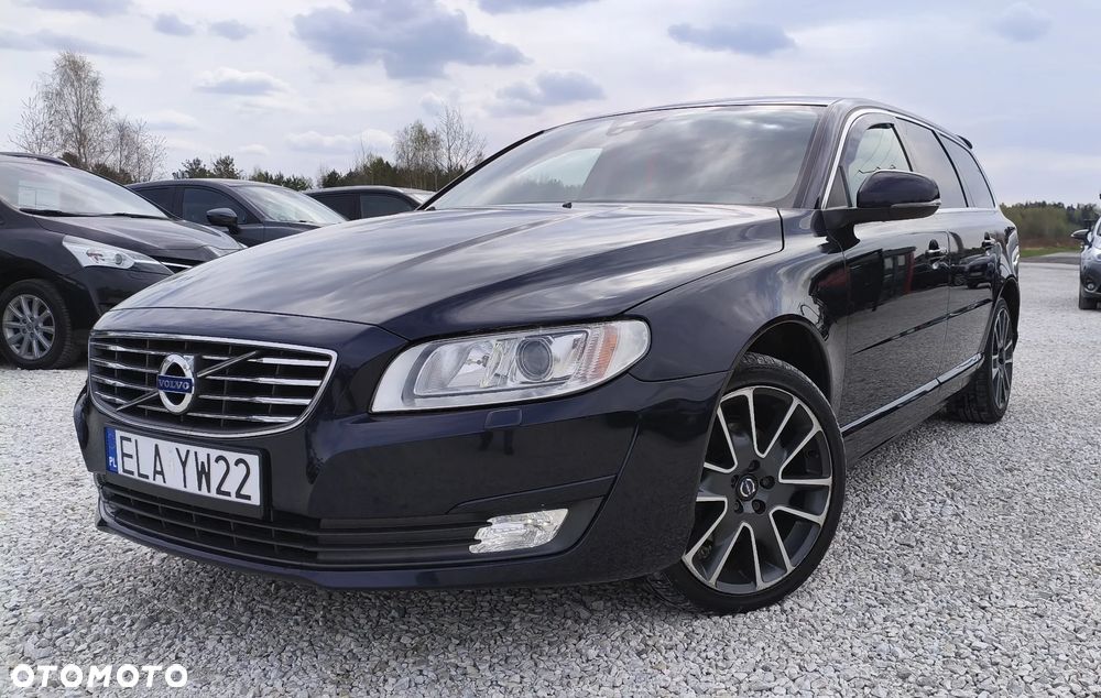 Volvo V70 D2 Momentum - 25