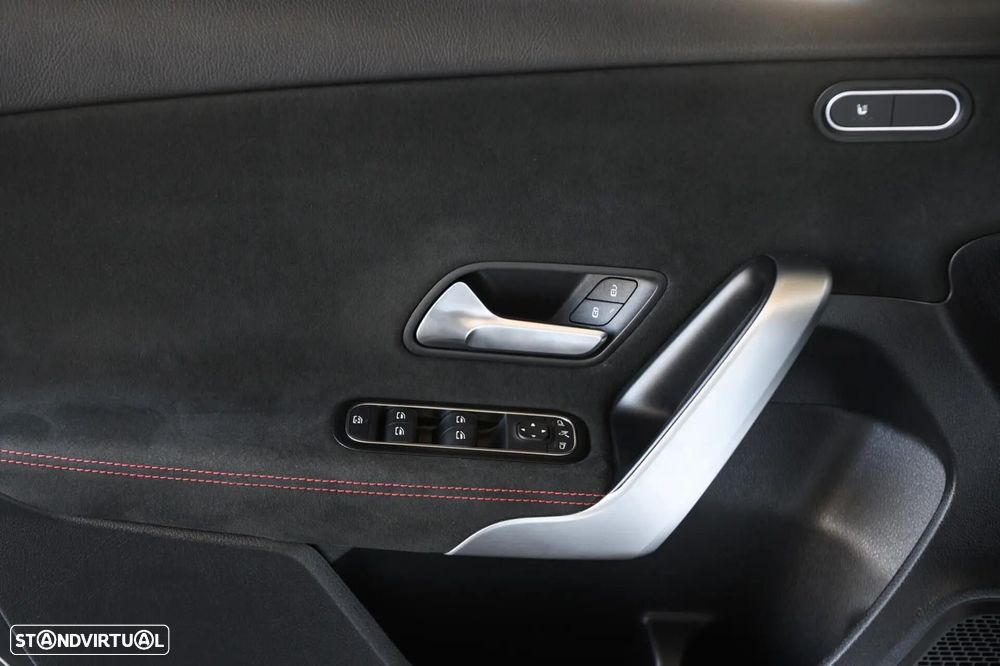 Mercedes-Benz A 200 Standard - 23